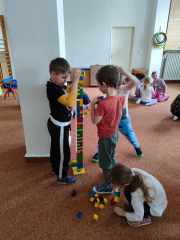 432244473_1405112406803923_4202314807414794601_n